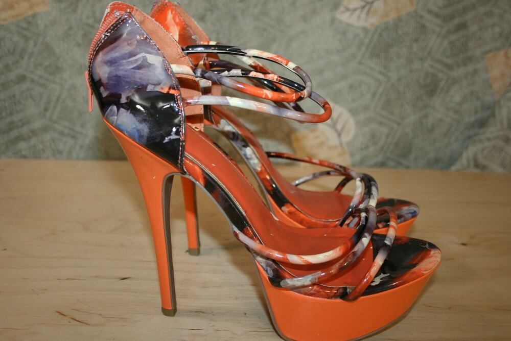 Scene by Shoedazzle Rose-Gold Faux Leather Pumps 11